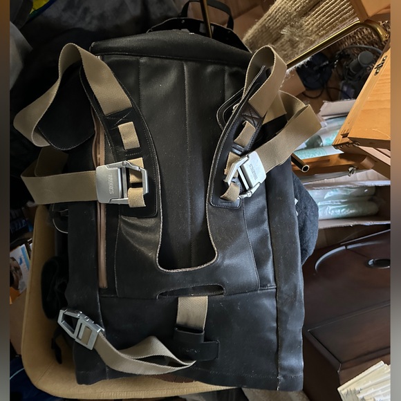 Brooks England Rucksack Asphalt Grey - Picture 4 of 8